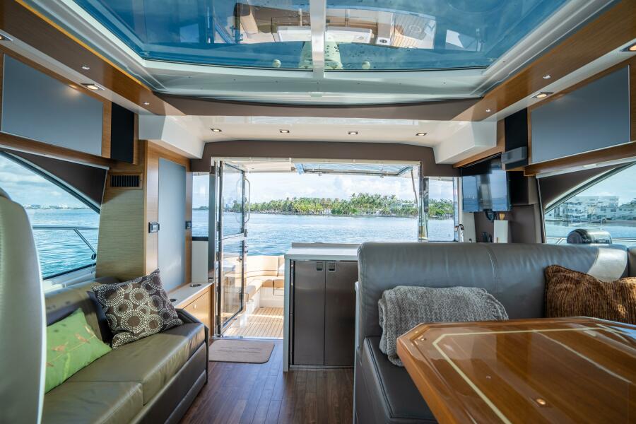 45' 2016 Cruisers Yachts 45 Cantius