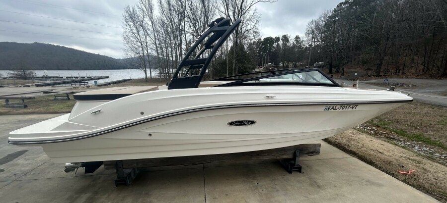 23' 2023 Sea Ray 