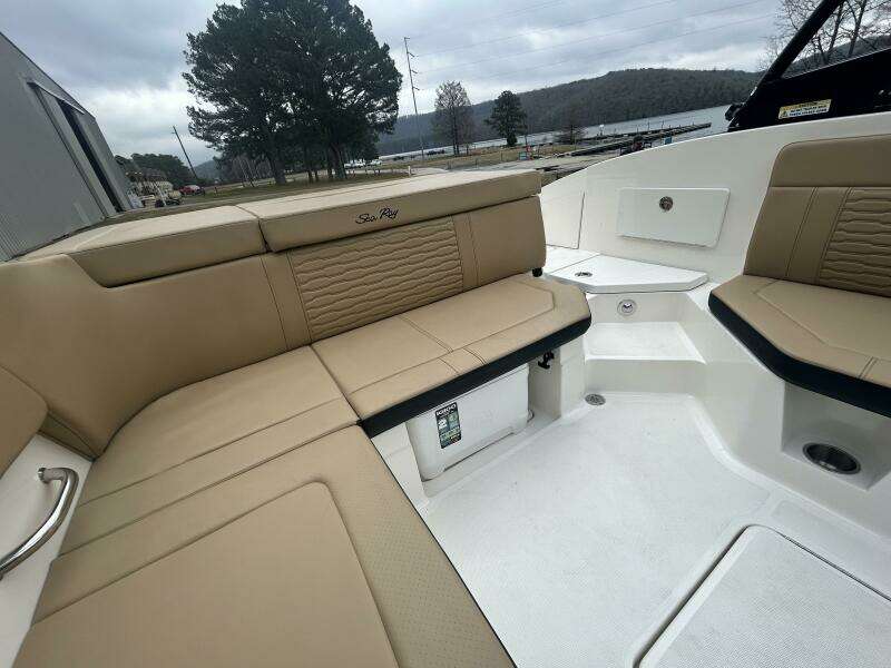 23ft Sea Ray Yacht For Sale