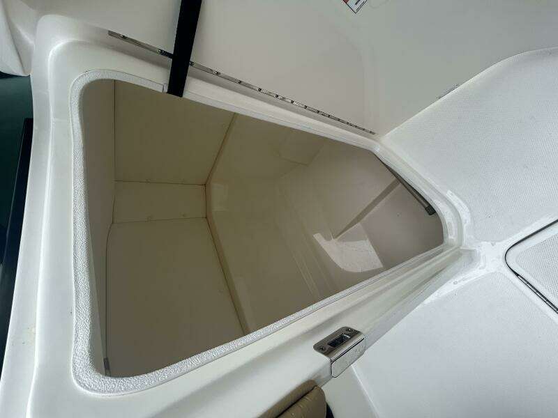 23ft Sea Ray Yacht For Sale