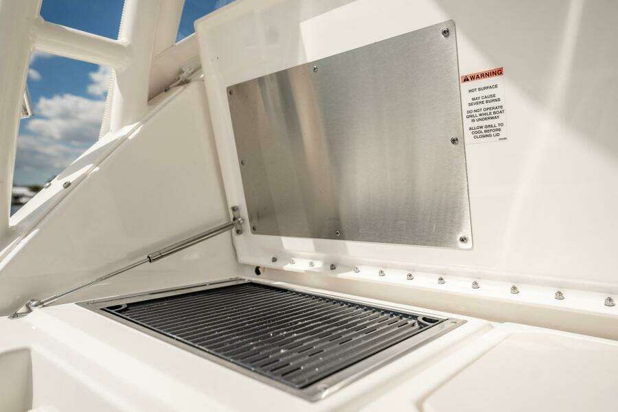 TL Sea 32ft Pursuit Yacht For Sale