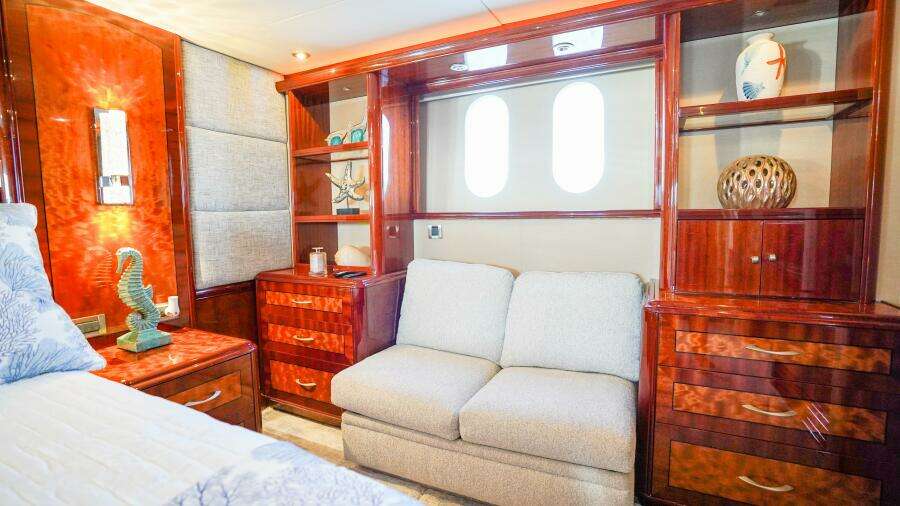 Eleonora  80ft Lazzara Yachts Yacht For Sale