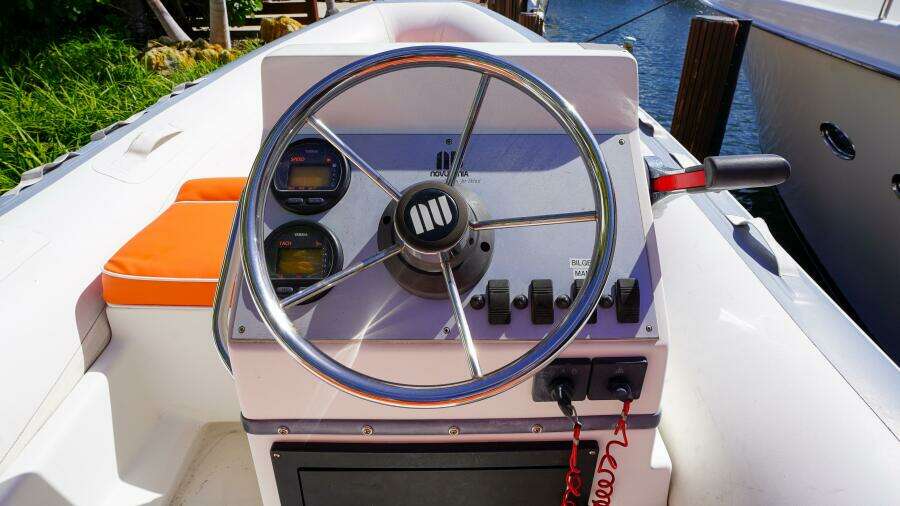 Eleonora  80ft Lazzara Yachts Yacht For Sale