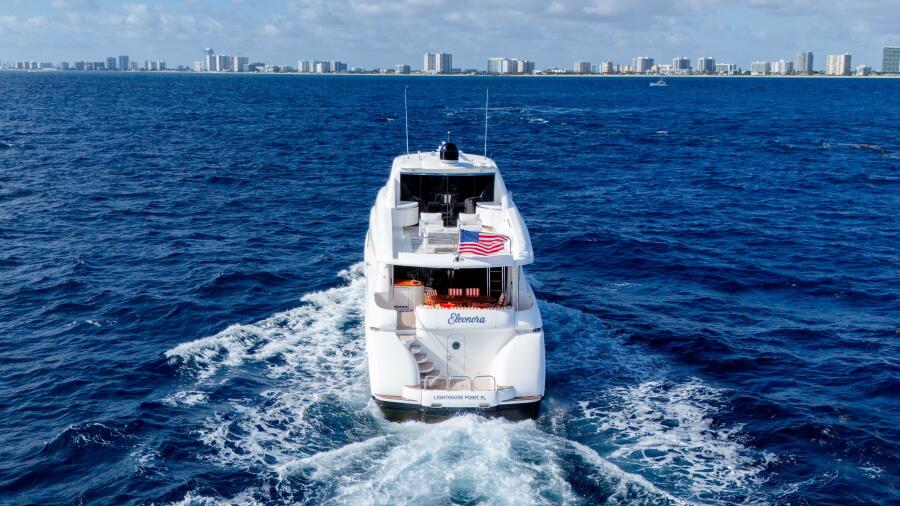 80' 2004 Lazzara Yachts 80 SL