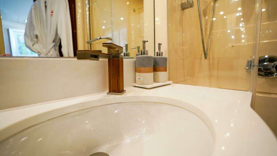 Eleonora  80ft Lazzara Yachts Yacht For Sale