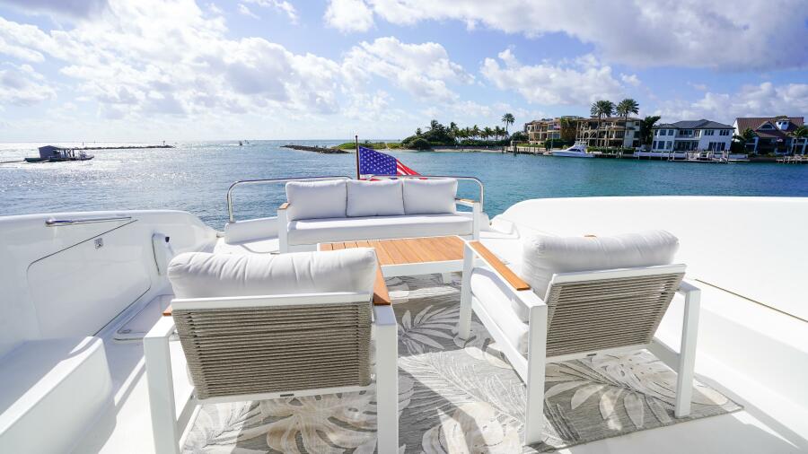 80' 2004 Lazzara Yachts 80 SL