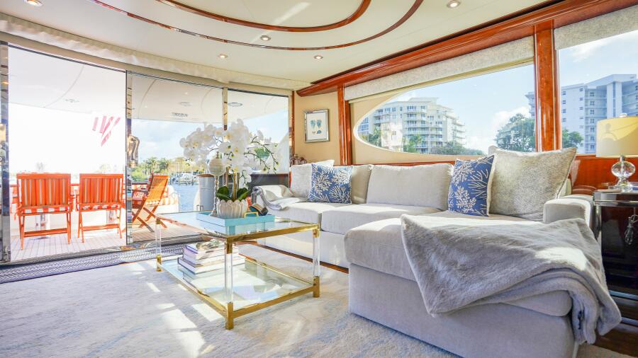 80' 2004 Lazzara Yachts 80 SL