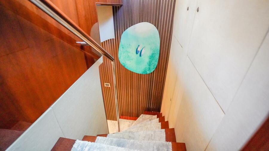 80' 2004 Lazzara Yachts 80 SL