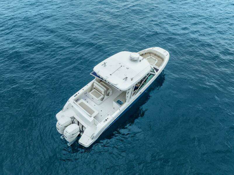 32ft Boston Whaler Yacht For Sale