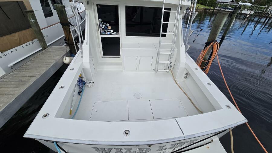 45' 1989 Viking 45 Convertible
