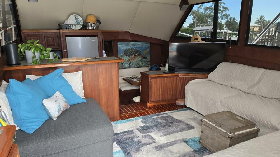 45' 1989 Viking 45 Convertible