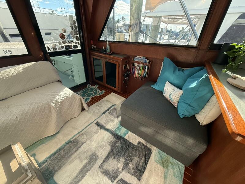 45' 1989 Viking 45 Convertible