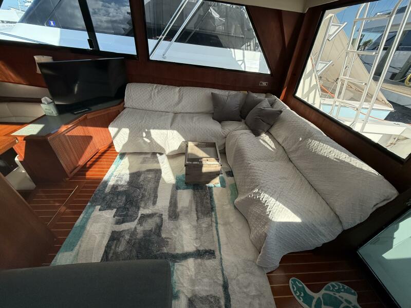 45' 1989 Viking 45 Convertible