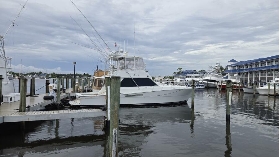 45' 1989 Viking 45 Convertible