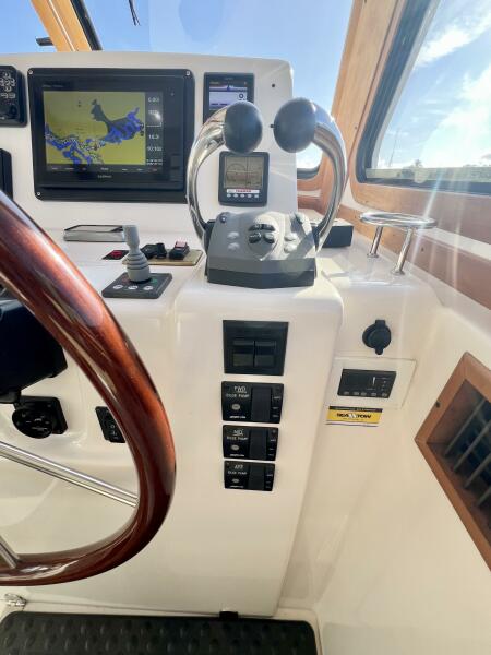 38' 2006 Sabre 38 Hard Top Express