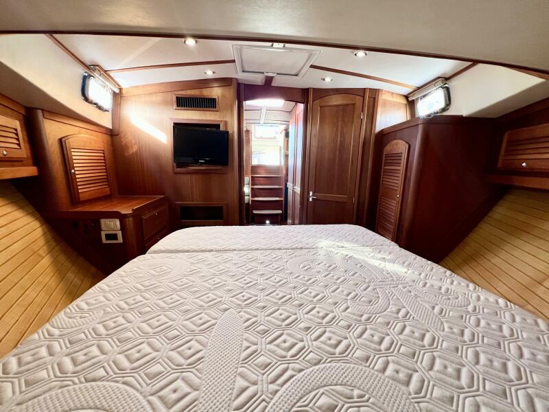 38' 2006 Sabre 38 Hard Top Express