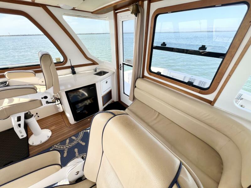 38' 2006 Sabre 38 Hard Top Express