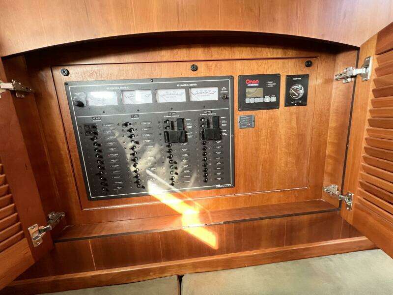 38ft Sabre Yacht For Sale