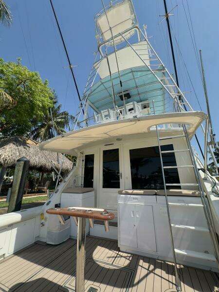 LAID BACK 46ft Bertram Yacht For Sale