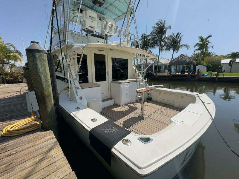LAID BACK 46ft Bertram Yacht For Sale