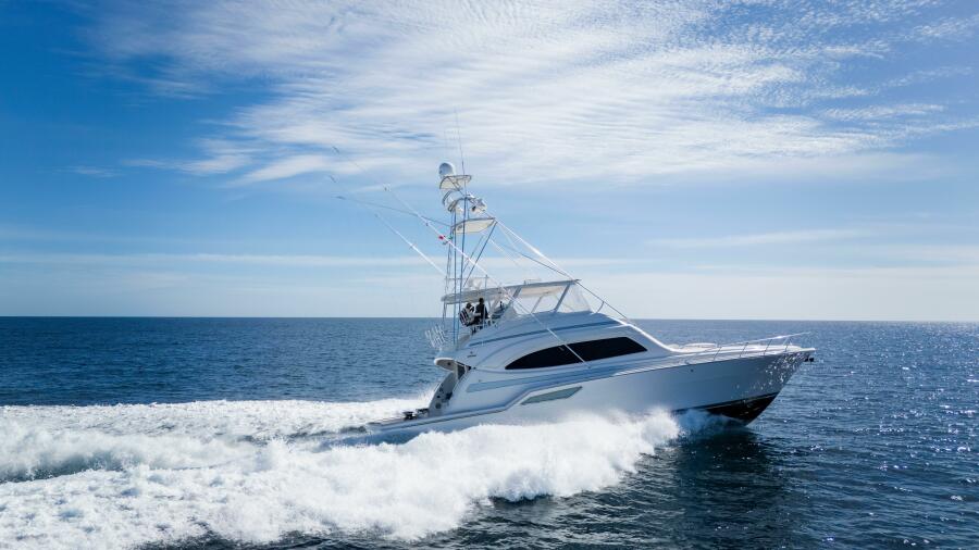 67' 2003 Bertram 67 Convertible