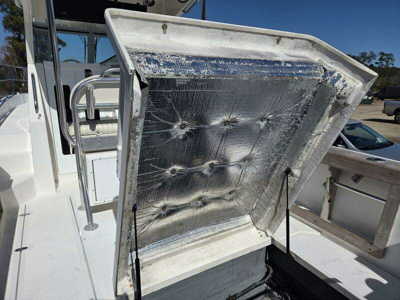 HuddaHoo 30ft True World Marine Yacht For Sale