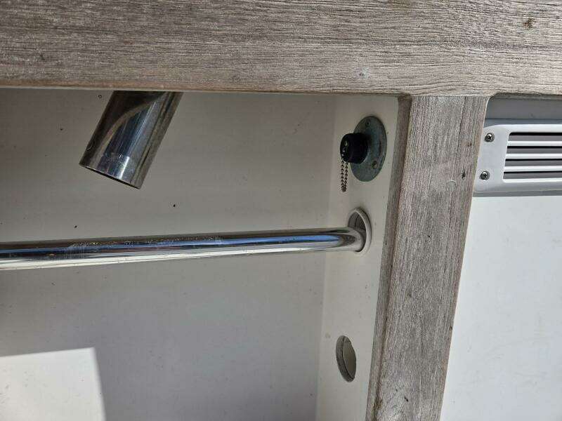 HuddaHoo 30ft True World Marine Yacht For Sale