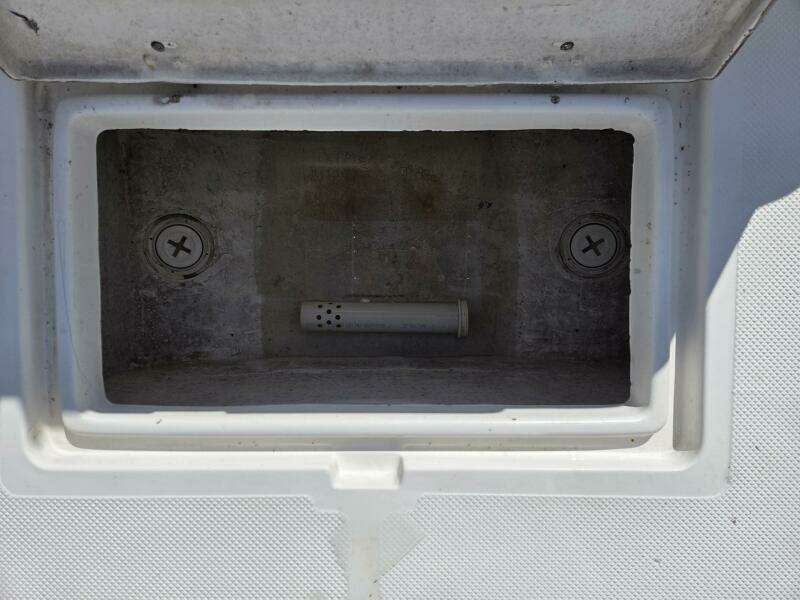 HuddaHoo 30ft True World Marine Yacht For Sale