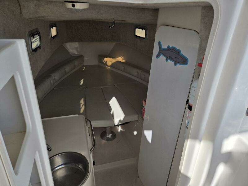 HuddaHoo 30ft True World Marine Yacht For Sale