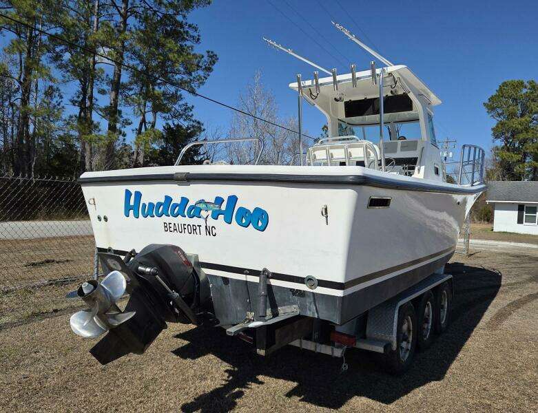 HuddaHoo 30ft True World Marine Yacht For Sale