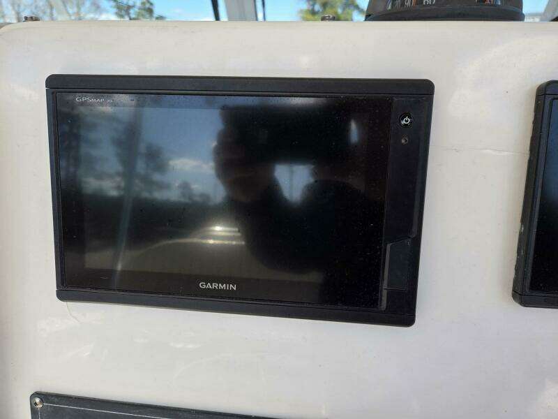 HuddaHoo 30ft True World Marine Yacht For Sale