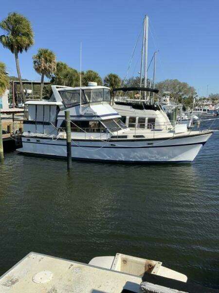 MAKIN MEMORIES 41ft President Yacht For Sale