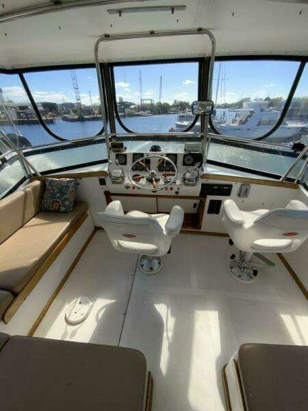 MAKIN MEMORIES 41ft President Yacht For Sale