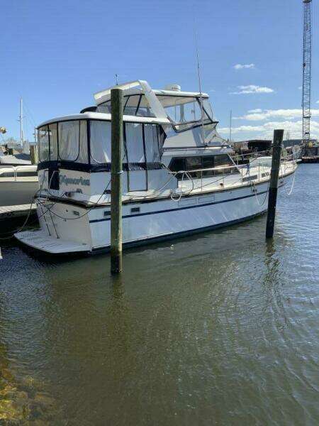 MAKIN MEMORIES 41ft President Yacht For Sale