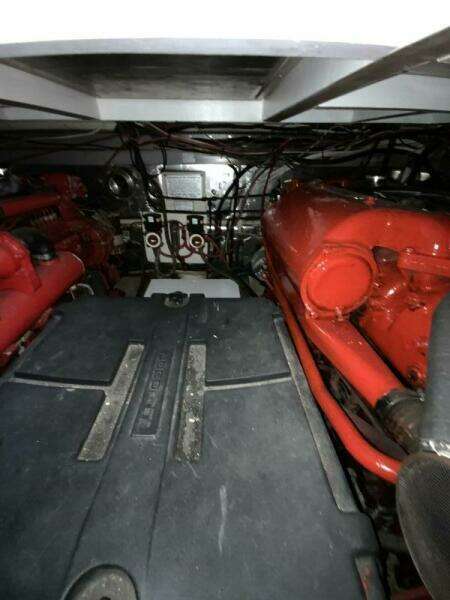 MAKIN MEMORIES 41ft President Yacht For Sale