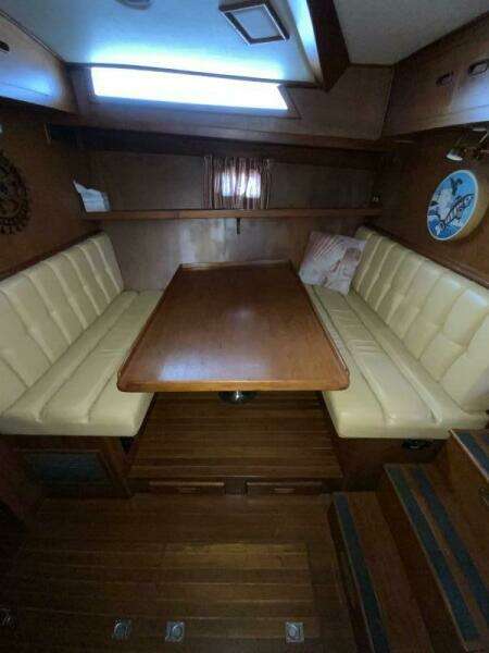 MAKIN MEMORIES 41ft President Yacht For Sale