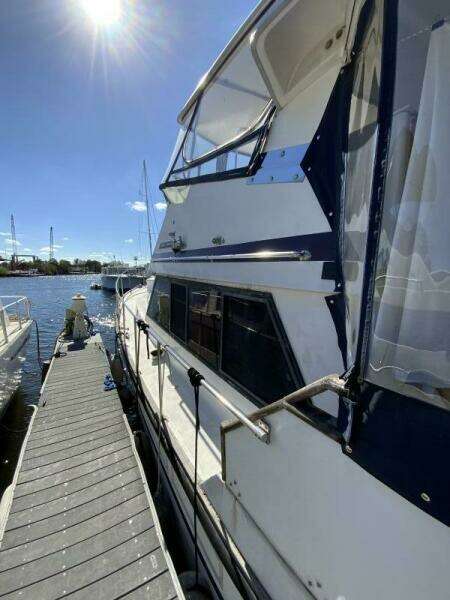 MAKIN MEMORIES 41ft President Yacht For Sale