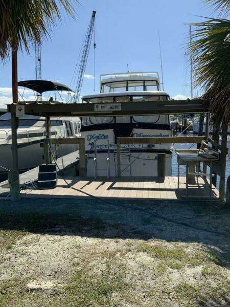 MAKIN MEMORIES 41ft President Yacht For Sale