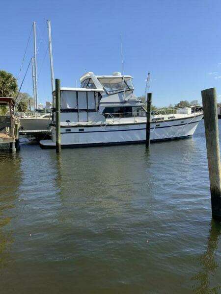 MAKIN MEMORIES 41ft President Yacht For Sale