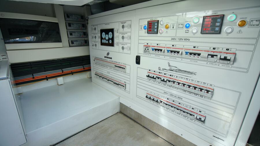 56' 2024 Uniesse HTC5P