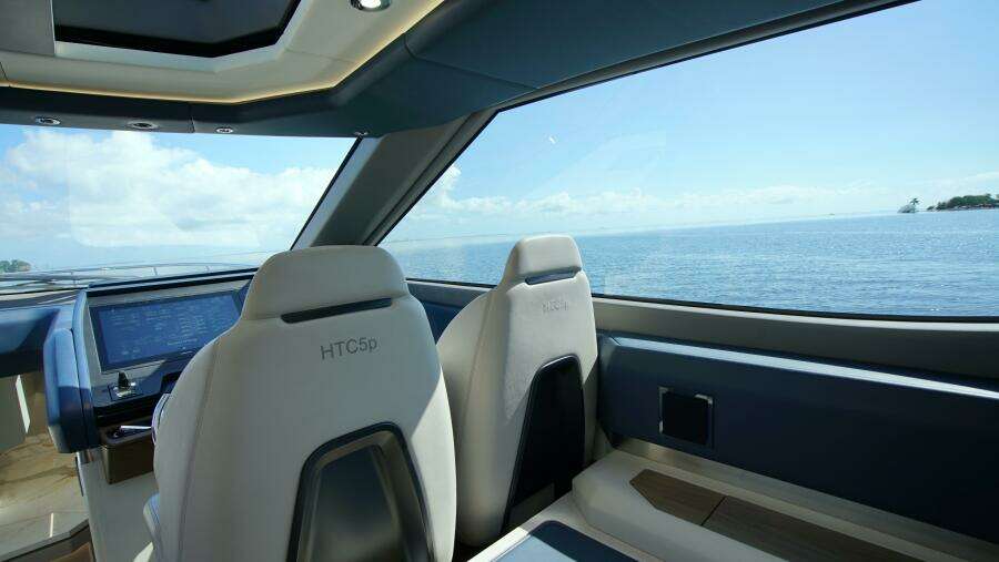 56ft Uniesse Yacht For Sale