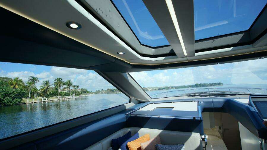 56ft Uniesse Yacht For Sale