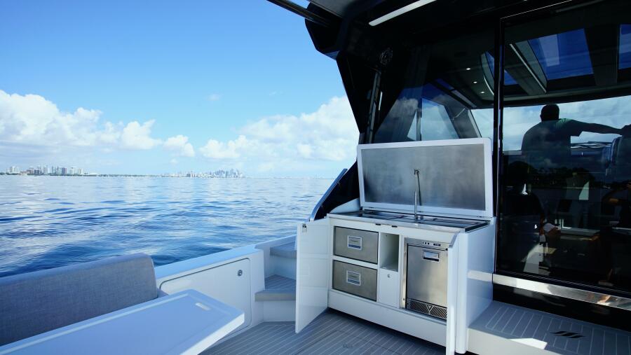 56' 2024 Uniesse HTC5P