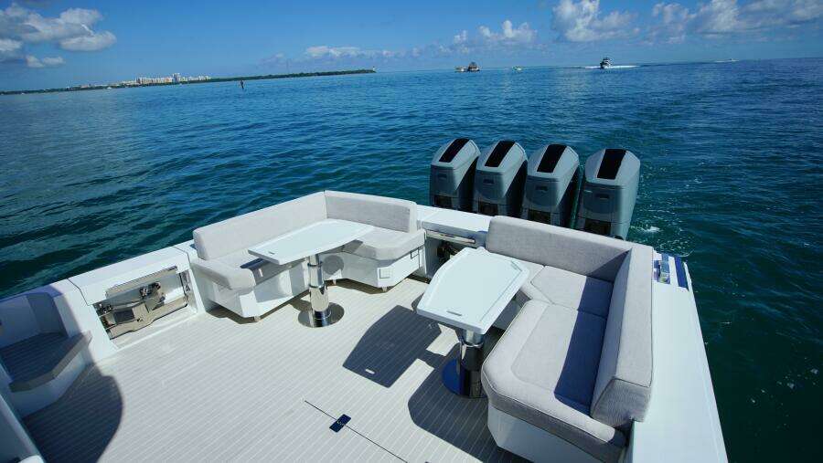 56ft Uniesse Yacht For Sale