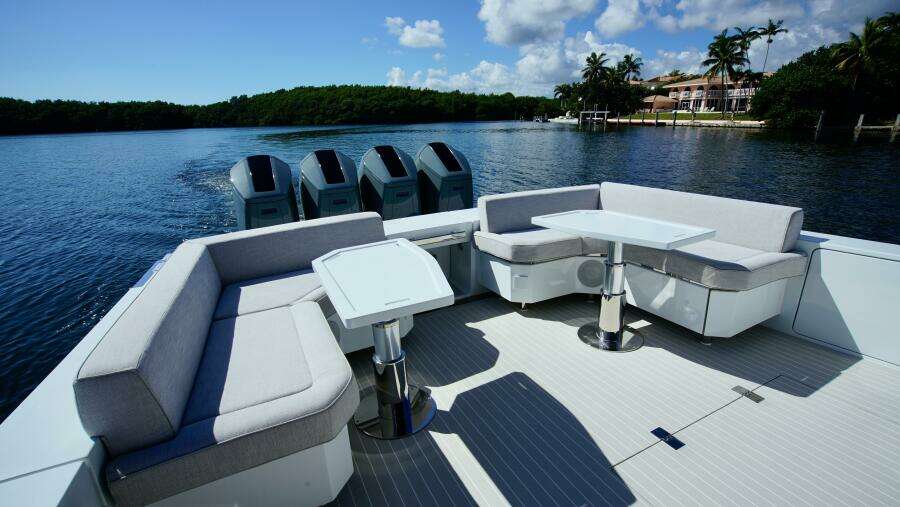 56ft Uniesse Yacht For Sale