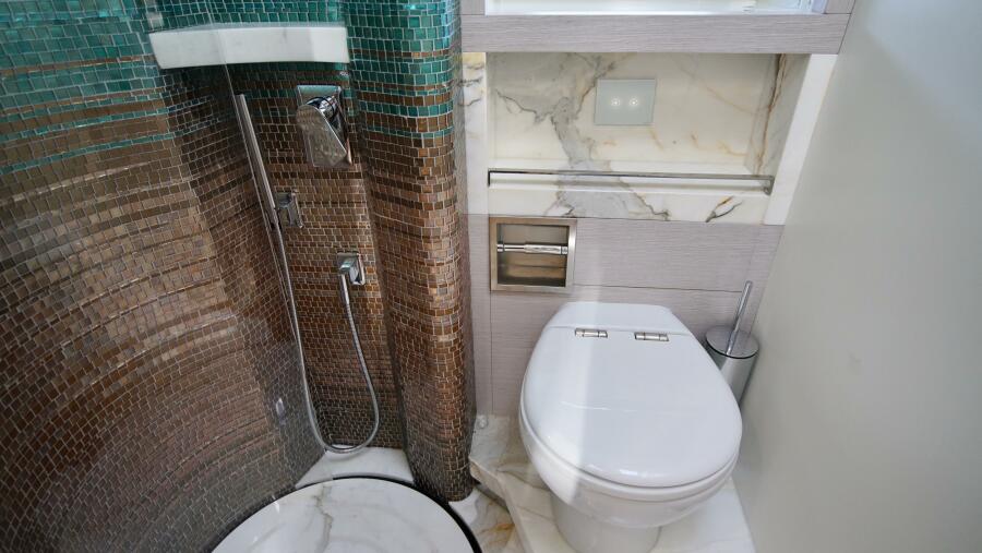 56' 2024 Uniesse HTC5P