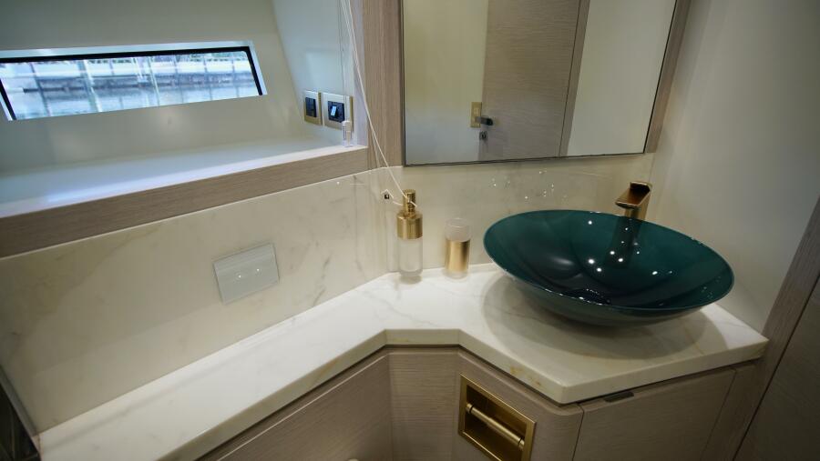 56' 2024 Uniesse HTC5P