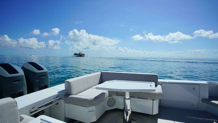 56ft Uniesse Yacht For Sale