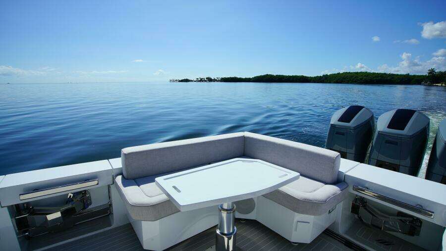 56ft Uniesse Yacht For Sale