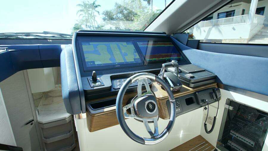 56ft Uniesse Yacht For Sale